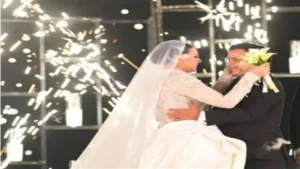 مشاهد إنسانية مؤثرة في حفل زفاف ابنة محمد هنيدي تختزل دموع الفرح والرقص